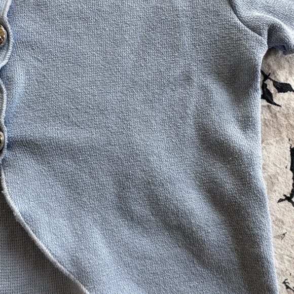 H&M Light Blue Crop Top with Button Detail - Picture 7 of 9